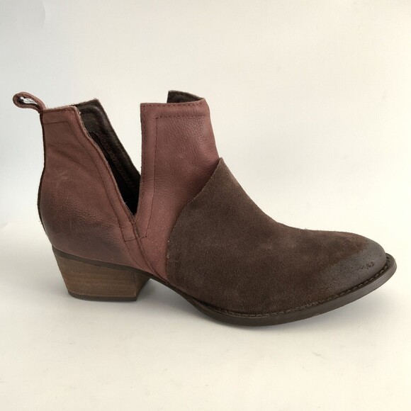 Journee Signature Dempsy Distressed Leather Bootie Burgundy Brown 8.5 - Picture 2 of 13